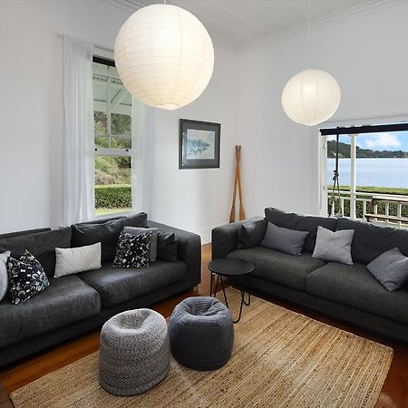 Oakura Bay Villa - Stay Waiheke Te Whau Bay Bagian luar foto