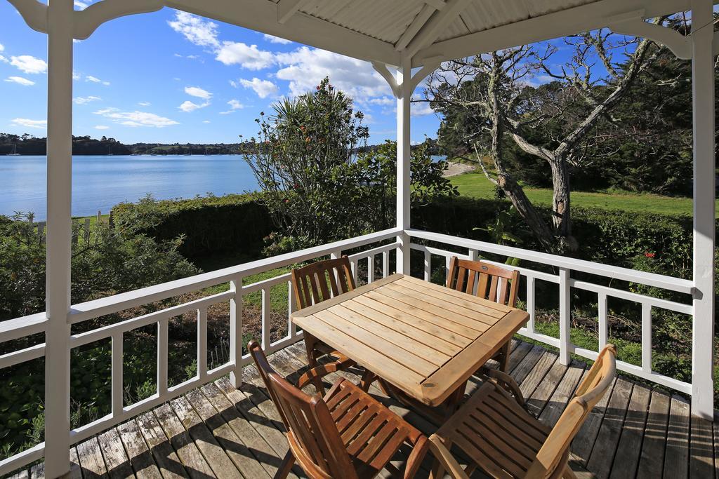 Oakura Bay Villa - Stay Waiheke Te Whau Bay Bagian luar foto