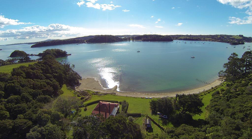 Oakura Bay Villa - Stay Waiheke Te Whau Bay Bagian luar foto