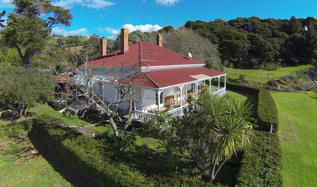 Oakura Bay Villa - Stay Waiheke Te Whau Bay Bagian luar foto