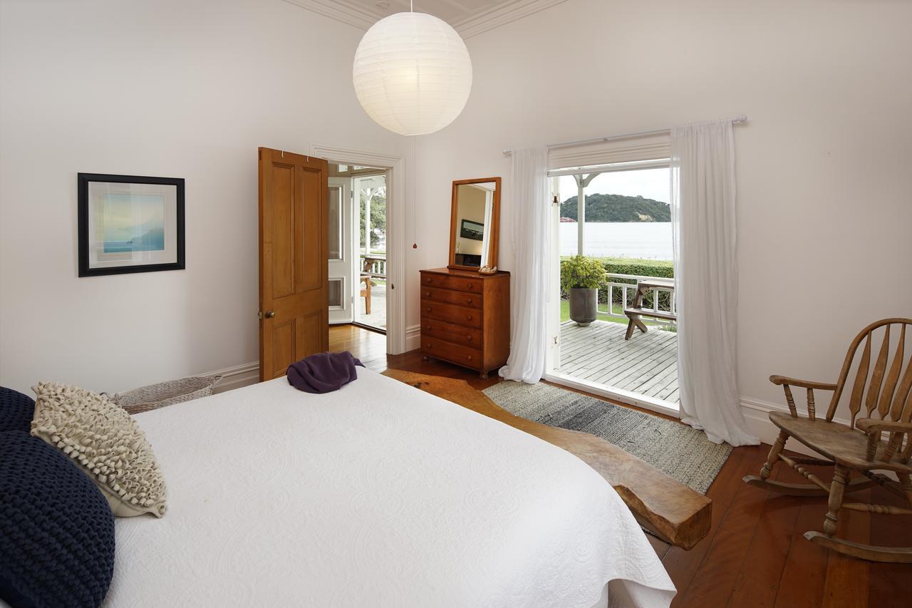 Oakura Bay Villa - Stay Waiheke Te Whau Bay Bagian luar foto
