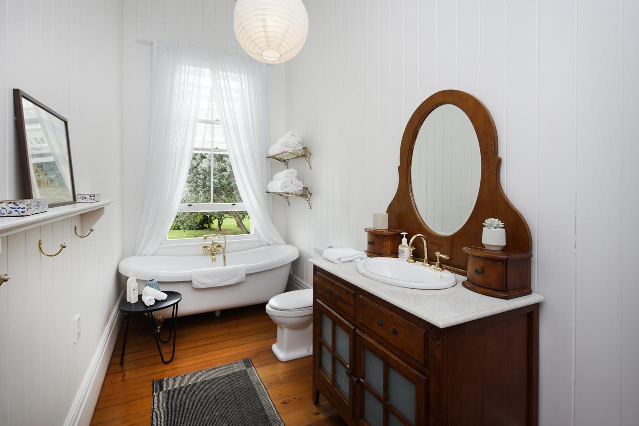 Oakura Bay Villa - Stay Waiheke Te Whau Bay Bagian luar foto